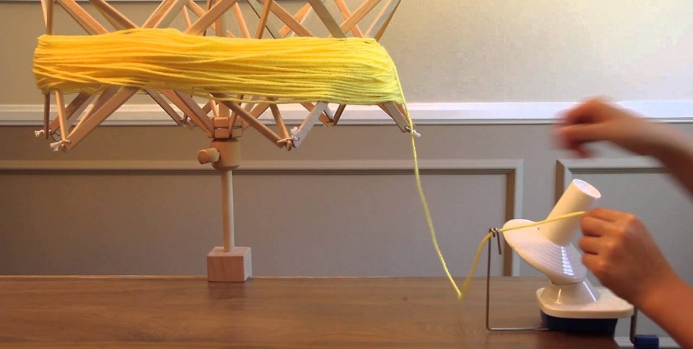 Knit Picks Wooden Umbrella Yarn Swift (Onyx)