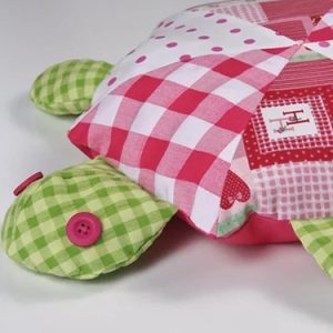 35 Free Turtle Sewing Patterns: to craft adorable soft toys!