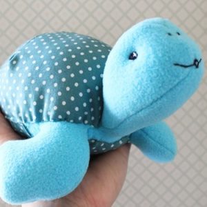 35 Free Turtle Sewing Patterns: to craft adorable soft toys!