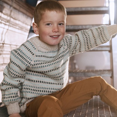 Knitting sweater 