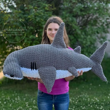 crochet a shark
