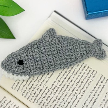 crochet a shark