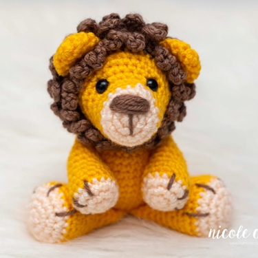 crochet lion
