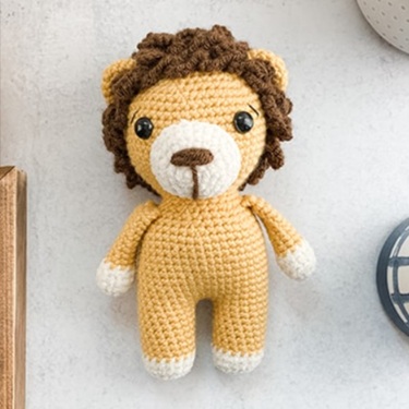 crochet lion