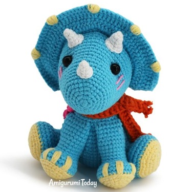 crochet triceratops