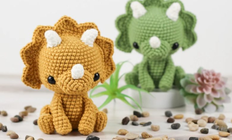 crochet triceratops