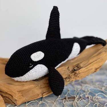 whale crochet