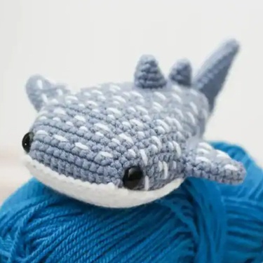whale crochet